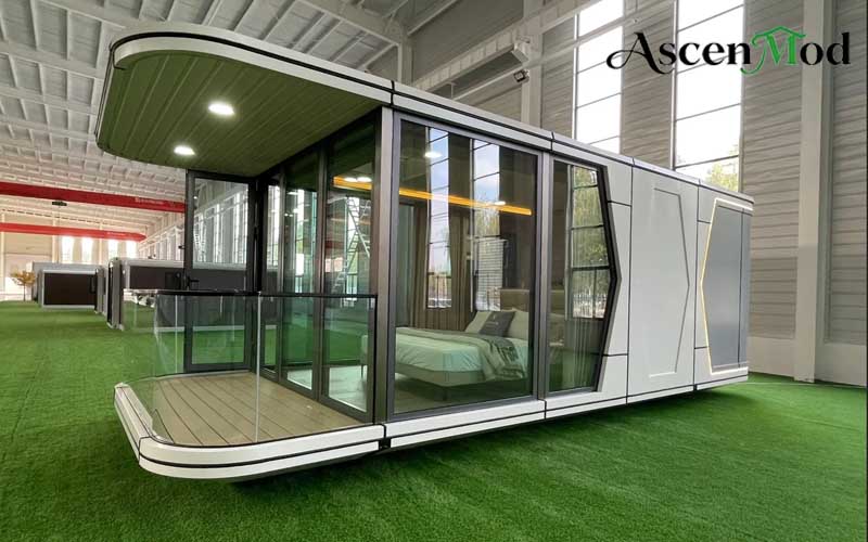 Space Capsule Cabin Resort Living